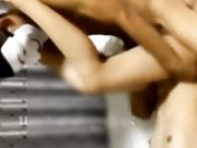 年轻水嫩妹纸露脸大战2个社会青年