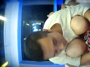 精品酒店偷拍球衣美女和大叔啪啪，草完不知道为何吵架了