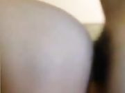 儿子性冲动把妈妈的肉色丝袜撕破了狂操妈妈的白虎逼