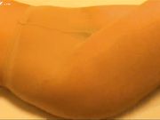 与隔壁丰满人妻偷情 撕开丝袜从洗手间操到卧室