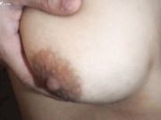 韵味十足绝美骚妇被包养小白脸家中捏奶抠逼