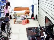 济南夫妻出租房打炮被偷拍