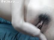 金发小野猫自己蹂躏自己叫的好嗲 身体很白但木耳很黑