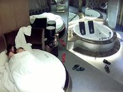 情趣酒店豪华套房TP国企领导秃顶大叔与小情人造爱没整好内射了小情人不愿意了对白精彩