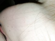 朋友家串门勾引正在玩电脑的漂亮小嫂子毛毛又黑又旺果然是个骚货