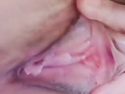 邻家小美眉千千露脸黑丝情趣诱惑，这对奶子真漂亮，自己把骚逼扣的淫水直流