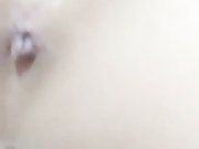 初音，少女心又名漫漫系列二，年龄不大却很骚，奶子不大很会撩，激情自慰大秀淫语把逼搞的可疼了