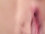 长相甜美短发新人美女主播第三部 身材苗条脱光全裸自摸秀逼逼微毛 很是诱惑不要错过