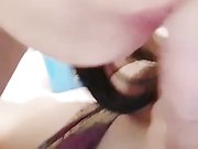 已婚小少妇露脸激情，身材不错与猛男啪啪，干逼不过瘾口活非常棒，把嘴当逼草，看着瞬间硬了