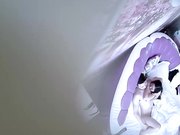 温馨钟点房喝着红牛的小青年与电话多业务有点忙的销售姐姐啪啪啪主动吃J8搞硬女上表情享受还说用力