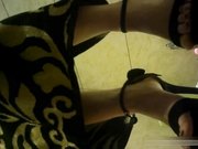 最新流出云上会所高清系列颜值高跟妹子貌似把内裤弄湿了用纸巾拼命插