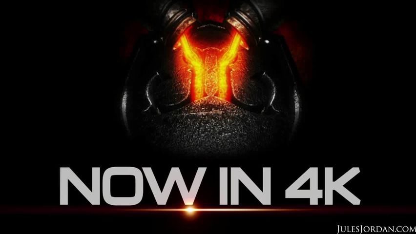 (JulesJordan) Anal Creampie 把大鸡巴深深插进她的小屁眼里