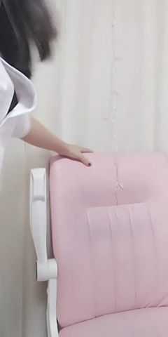 纯情少女骨子里骚，为了生活直播挣外快，露脸激情一多自慰激情插逼，浪叫呻吟想让哥哥干她第五弹