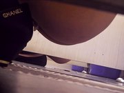 外站最新流出盗神国内某大型商城暗藏隔间TP陆陆续续来方便的美眉来大姨妈的排卵期的阴毛浓密的都有特点