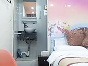 身材丰满新人女主播情趣透视装珍珠内裤 床上震动道具JJ自慰震动声很大 很是诱惑不要错过