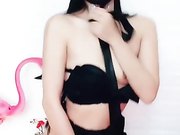 新人主播性感长腿小安妮，情趣内衣火辣热舞，粉嫩骚逼激情自慰，呻吟可射，精彩不要错过第二弹