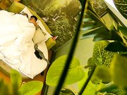 自然房打扮挺潮有点拽的大奶美眉与饥渴小胖开房约炮开始有点矜持等干上了比谁都浪女上位坐个不停操完穿衣就走