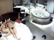 情趣酒店豪华套房偷拍情侣开房啪啪