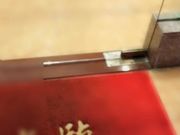 吃饭时已经按耐不住偷偷到卫生间脱衣操逼