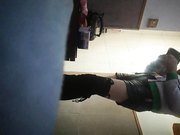 找个金发站街妹进屋开干