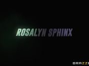 两个在T台鬼混的时尚女模