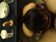 保险美女推销员为了业绩到客户家中推销时被男的趁机设计拍了不堪入目的照片后又被狠狠爆操!