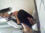 外站最新流出高校女厕露脸偷拍气质美女还真不少下课了络绎不绝来嘘嘘