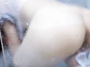 最新网红美少女押尾貓VIP版性爱成瘾系列之湿身美少女 JK制服黑丝骚猫浴室玩冰屌自慰 直插花心 高清720P版