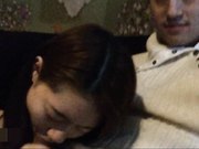 【网曝门事件】大韩商务富二代与漂亮女友歌厅不雅自拍流出 舔屌上位啪啪 套套是亮点 完美露脸 高清720P版