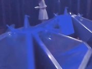 气质性感极品美女酒吧聚会喝多了被大屌男三言两语哄到卫生间自己求操