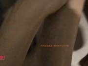 凌辱性感小车模无套内射