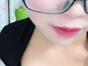 考研妹妹露脸黑丝高跟自己拿着奶子吃好爽道具抽插骚逼特写