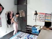 私密生活悲剧的两口子要行房事突然回来人了欲望少妇边看小电影边用口红自慰