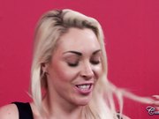 射黑丝熟女一脸浓稠的精液