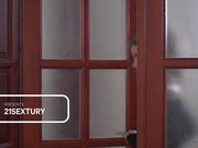 办公室被大鸡巴教训的小女人