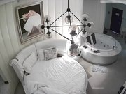 精品酒店偷拍强壮纹身男把白嫩性感的美女小三高潮淫叫：我要,不许射啊