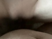 妈妈午休时故意穿着性感暴露的黑丝勾引儿子实在受不了进去不停的揉奶子扣小穴