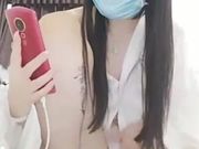 电钻钻逼拿着炮击抽插黄瓜鸡蛋橘子各种玩逼里塞