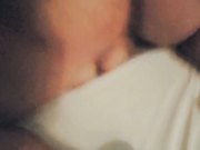 嫩妹酒店疯狂3P超刺激无毛小嫩逼白浆淫水直流