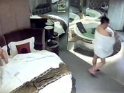 眼镜小胖和女友啪啪胖哥这小鸡鸡满足不了这骚女友