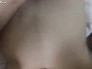 和单位新来的女大学生开房操逼 骚逼欲火难耐夹着鸡巴不放