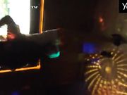 淫乱KTV三男一女在包房一边唱K一边啪啪