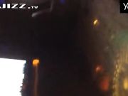 淫乱KTV三男一女在包房一边唱K一边啪啪