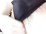 骚女家中直播自慰 手指还没插进去就已经湿了