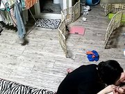 年轻小媳妇大姨妈期间不能啪啪只好抹油卖力给老公撸J8