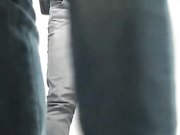 商场排队厕拍系列长的还不错的可爱妹子对着镜子搔首弄姿