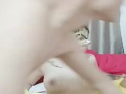 全裸床上上位骑乘大力抽插呻吟大声很是诱惑不要错过