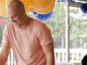 品尝吉祥物大鸡巴的巨乳熟女.