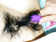 居家小女友这个小姐姐是非常的骚都还没脱掉内裤就开始流水