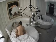 霸气纹身社会男爆操身材娇小长发白嫩漂亮女友射了一身精子